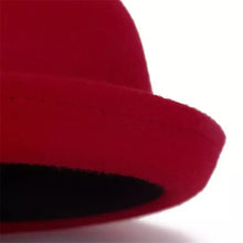 Sterling Carcasonne Bowler™ Cotton Acrylic Blend Bow Detail