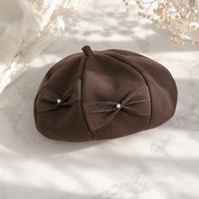 Sterling™ Mireya Wool Painter Beret With Bow Detail