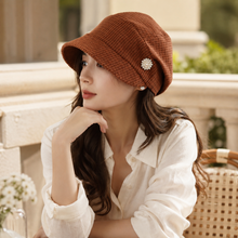 Sterling Retro Plaid Painter Beret™ Knit Peaked Brim