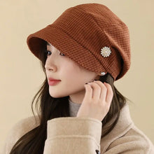 Sterling Retro Plaid Painter Beret™ Knit Peaked Brim