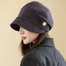 Sterling Retro Plaid Painter Beret™ Knit Peaked Brim