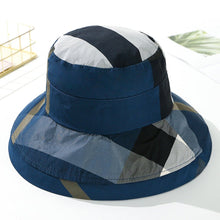 Sterling Large Eaves™ Foldable Straw Bowler Sun Hat