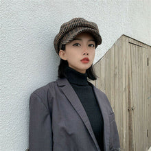 Sterling Boston Scally Cap™ Flat Fabric Button Crown